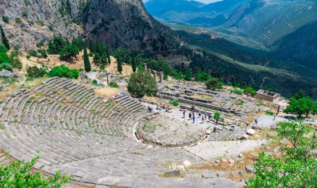 Ruins,Of,An,Ancient,Greek,Temple,Of,Apollo,At,Delphi,