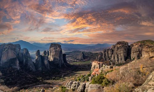The,Holly,Monastery,Of,Meteora,Greece.,Sandstone,Rock,Formations.